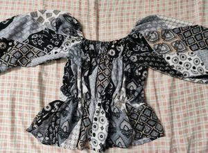 Black, White and Grey patterned puff-sleeve top
