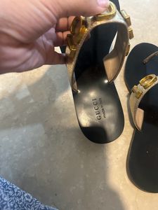 Gucci Slippers - Slightly Used - Flawless Conditi