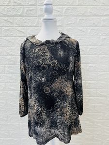 Grey Floral Tab Sleeve Tee