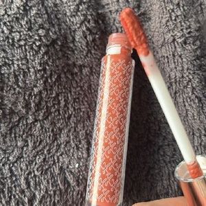 Kay Beauty Tinted Fulfil Lip Plumping Glass