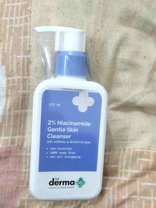 Derma Co 2% Niacinamide Gentle Skin Cleanser