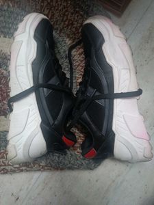 Zudio Black Sneakers