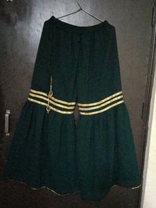 Emerald Green &amp; Gold Velvet Kurti