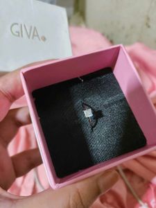 Giva 925 Silver Cubic Beauty Ring