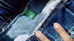 Stylish Ripped Jeans