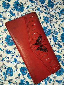 Red Trending Wallet