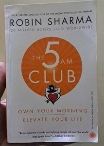 Self Help Book By the Author Robin Sharma.