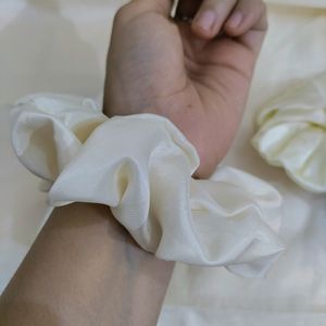 Scrunchies (Set Of 3)