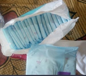 &#34;Everteen XXL Soft Neem Safflower Sanitary Pads Combo with Free Menstrual Pain Relief Roll-On - Period Protection and Comfort&#34;