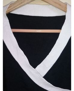 Black n white wrap top ( Size:- XS &amp; S )