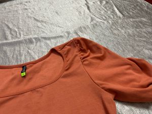 Coral Top
