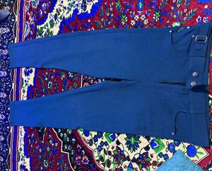 pant very stretchable
