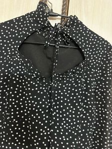 Black and white dotted