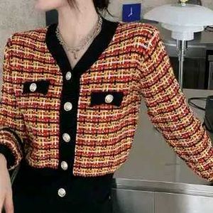 Retro Checkered Cropped Cardigan..