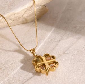 Clover Heart Pendant