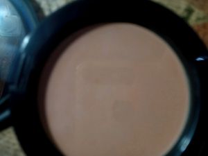 Maybelline FIT Me Compact Powder - Shade 230 Natural Buff Good For Brown Skin Tone With Red ADS Lipstick