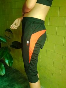 Gym, yoga And Jogging Women Capri