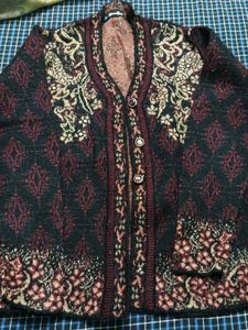 Elegant Patterned Cardigan