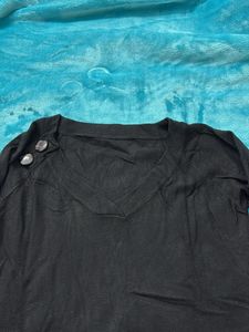 Black Long Sleeve Top + free gift ( you can wear i