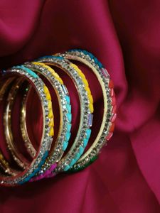 Multicolor metal lac bangles/ churi
