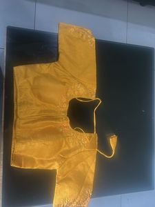 Not Used Elegant Embroidered Blouse