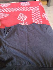 Black Sweatshirt