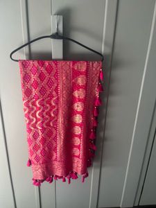 Magenta Dupatta with Tassels/New