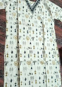 Cream Printed V-neck Kurthi.