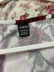 Puff Sleeves Top Sweet Heart Neck❤️