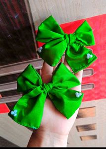 Cute Bow Hairclip