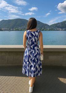🩵✨Geometric Print Midi Dress✨💫