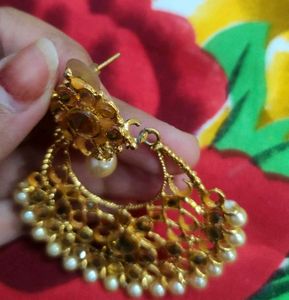 Golden Kundan Earring