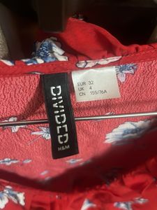 H&amp;M Red Floral Ruffle Blouse