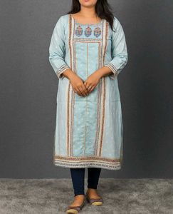 Elegant Blue Embroidered Kurta