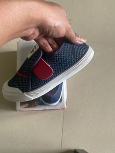 Cutewalk By Babyhug - NavyBlue VelcroClosure Shoes