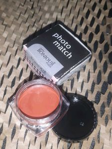 Bonjour Paris Blusher - Caramel
