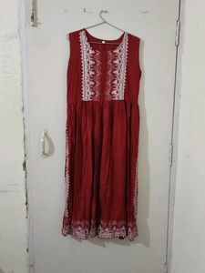 Beautiful Maroom And White Print Kurti Unused