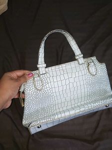 Handbag In Good Condition