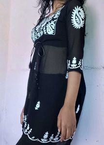 Chikankari Short Kurti