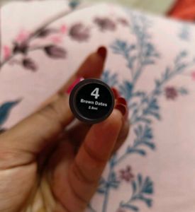 NY Bae Lip Gloss in brown dates shade