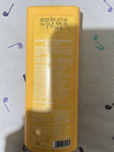 Dot &amp; Key Vitamin C Super Bright Sunscreen