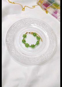 Green Floral Beaded Bracelet