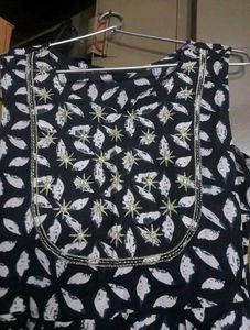 Black &amp; White Kurta Set