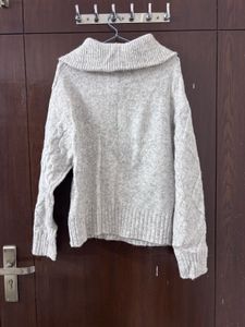 Cozy Cable Knit Pullover Sweater