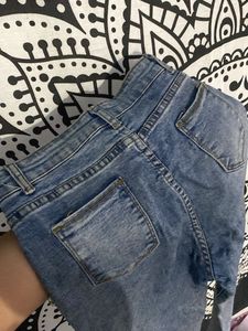 Light Wash High-Waisted Jeans
