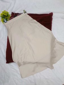 Sale💌New Elegant Beige Satin Skirt