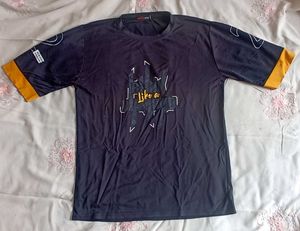 Graphic Print T-shirt