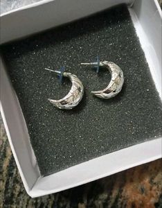 Jewelry Lot: Set Of 6 Earrings &amp; 3 Hand Rings
