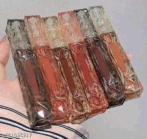 2 Lipsticks