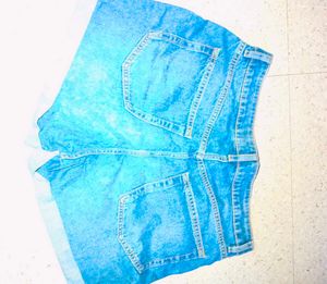 Never Used Women Blue Denim Shorts
